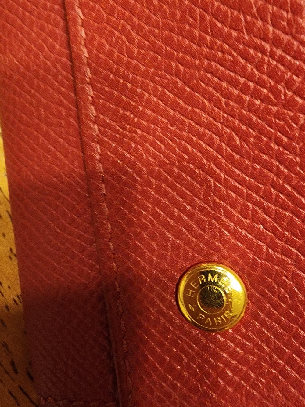 red Hermès leather key case - Picture 7 of 11